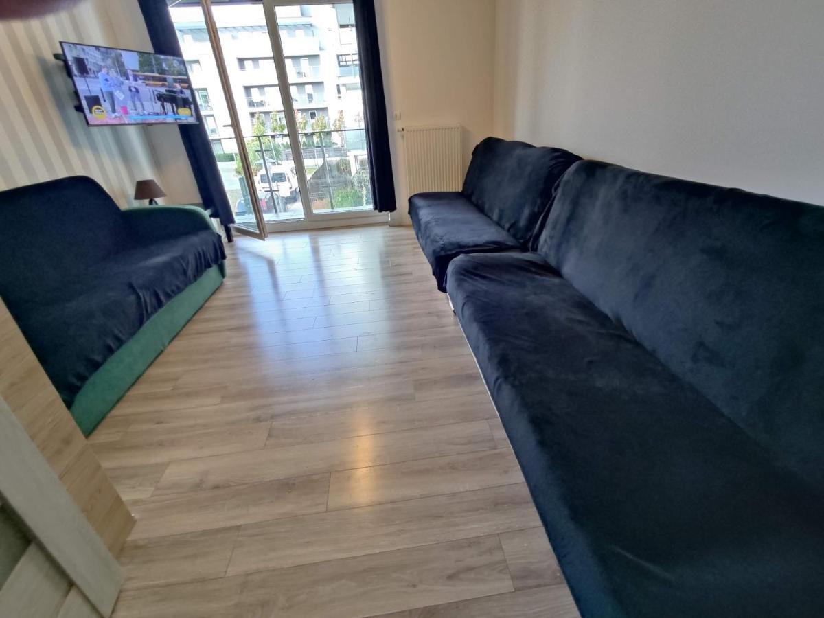 1120 Smialego 41 - Tanie Pokoje W Apartamencie - Samodzielne Zameldowanie - Self Check In Poznań Eksteriør billede