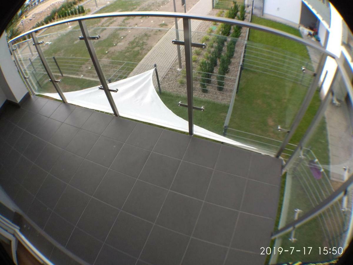1120 Smialego 41 - Tanie Pokoje W Apartamencie - Samodzielne Zameldowanie - Self Check In Poznań Eksteriør billede